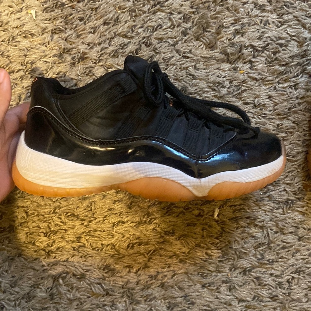 Jordan low 11s